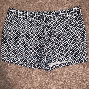 Gap size 10 shorts
